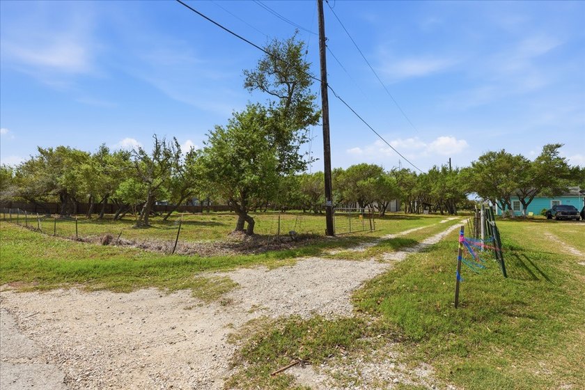 2.5 Acres | Metal Barn | Pond | Well & Septic | 1 Mile from Conn - Beach Acreage for sale in Aransas Pass, Texas on Beachhouse.com