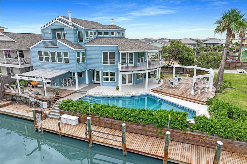 It began with a vision. A family who loved the sea wanted a home - Beach Home for sale in Aransas Pass, Texas on Beachhouse.com