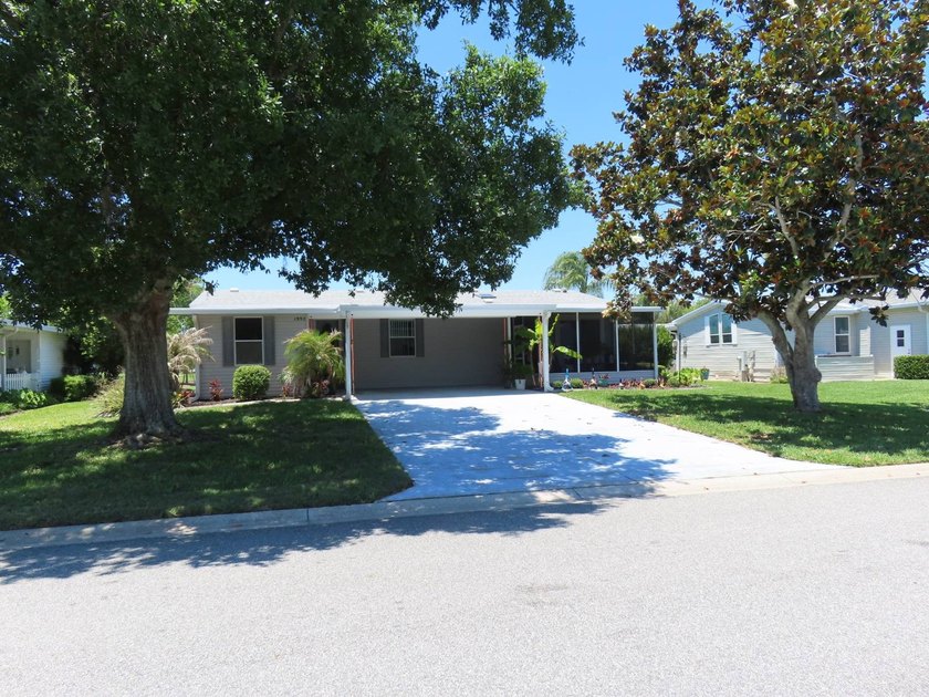 This lovely Palm Harbor 2/2 Doral model home is in move in - Beach Home for sale in Port Orange, Florida on Beachhouse.com
