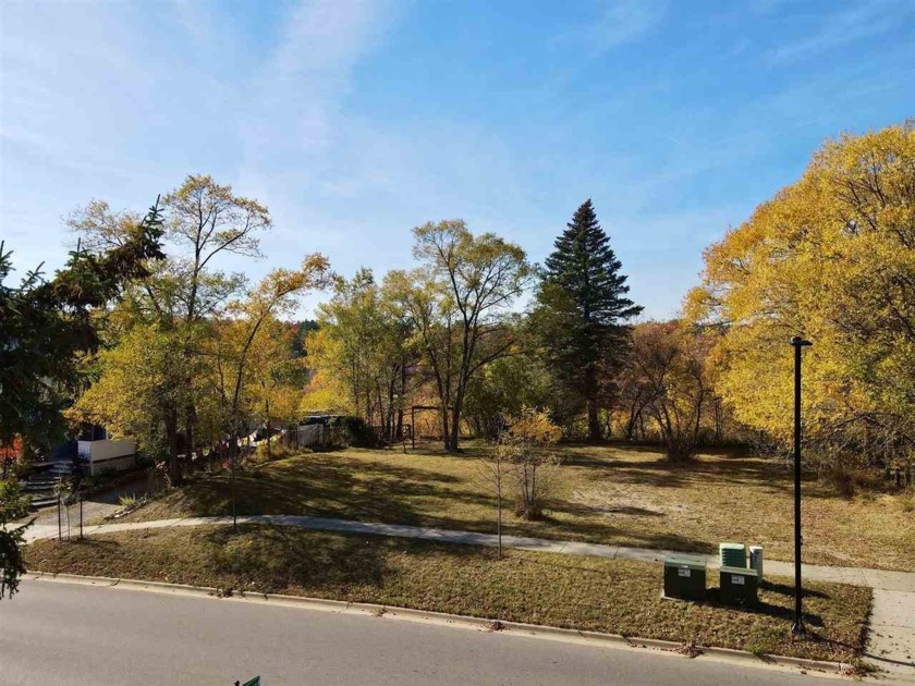 City of Petoskey lot in the up and coming Emmet St Corridor - Beach Lot for sale in Petoskey, Michigan on Beachhouse.com