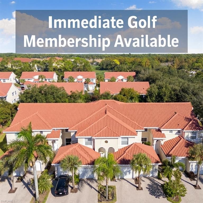 IMMEDIATE GOLF MEMBERSHIP AVAILABLE. Enjoy the Florida lifestyle - Beach Condo for sale in Naples, Florida on Beachhouse.com