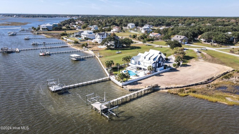 Premiere ICWW lot in the premiere Swansboro waterfront - Beach Lot for sale in Swansboro, North Carolina on Beachhouse.com