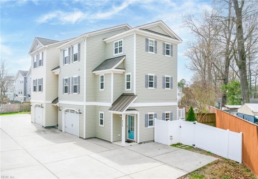 Location! Location! Welcome to South Beach! You will love this - Beach Condo for sale in Virginia Beach, Virginia on Beachhouse.com