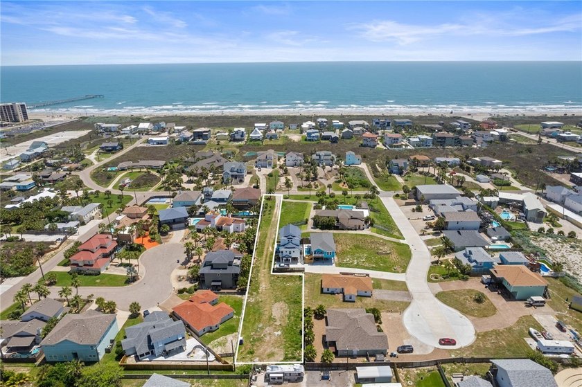 Rare opportunity to own an oversized parcel in Old Town. Two - Beach Lot for sale in Port Aransas, Texas on Beachhouse.com