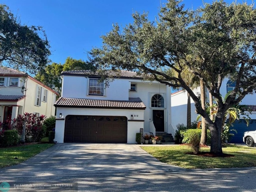 Waterfront 3 bedroom 2.5 bath single family home with 2 car - Beach Home for sale in Coral Springs, Florida on Beachhouse.com