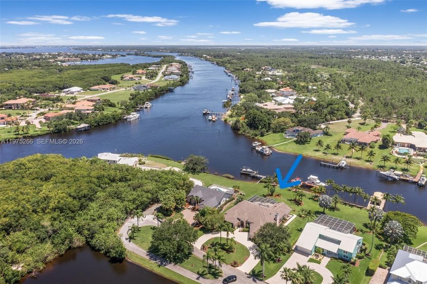 Welcome to your unique mini-sized estate, on a picturesque - Beach Home for sale in Port Saint Lucie, Florida on Beachhouse.com
