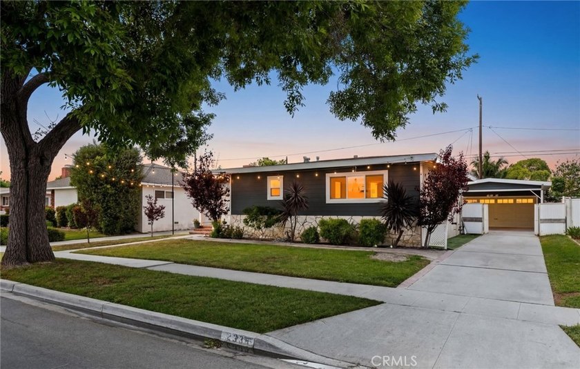 Welcome to this beautifully updated 4-bedroom, 3-bath residence - Beach Home for sale in Long Beach, California on Beachhouse.com