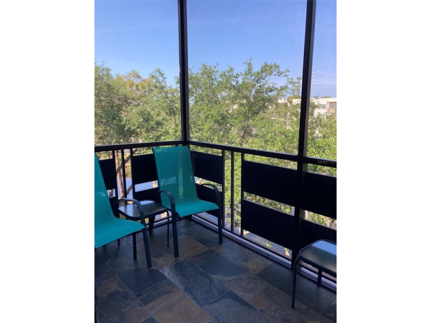Waterfront fully furnished top floor 2 bedroom.  Immaculate - Beach Condo for sale in St. Petersburg, Florida on Beachhouse.com