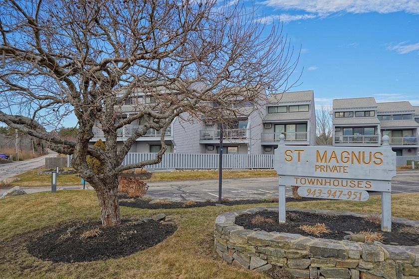 Perched on the northern edge of Hampton's North Beach, this St - Beach Condo for sale in Hampton, New Hampshire on Beachhouse.com