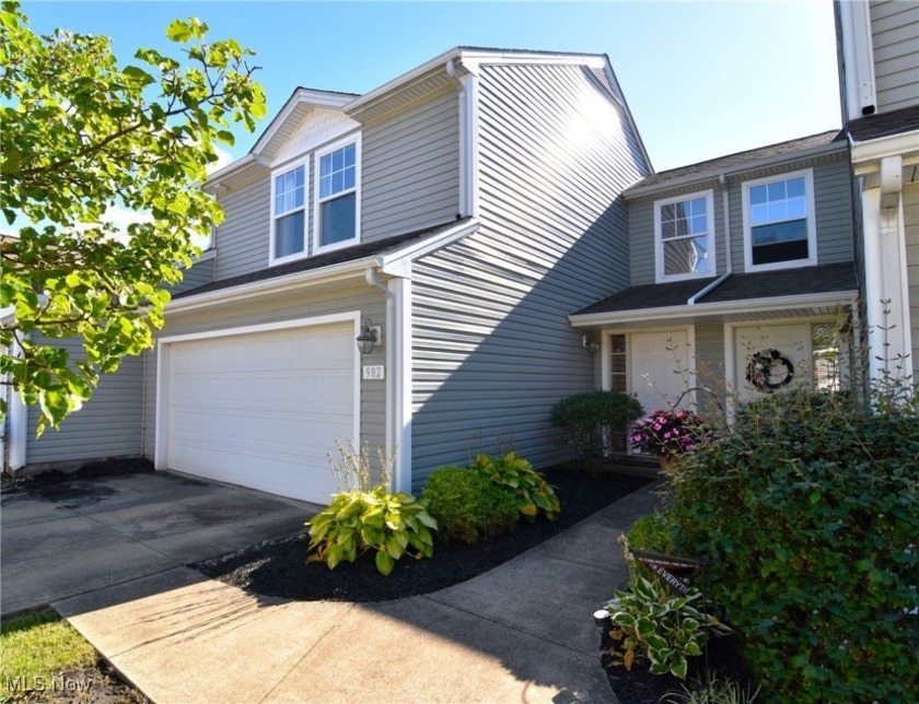 Welcome home to this inviting townhome located in Tradewinds - Beach Condo for sale in Painesville, Ohio on Beachhouse.com