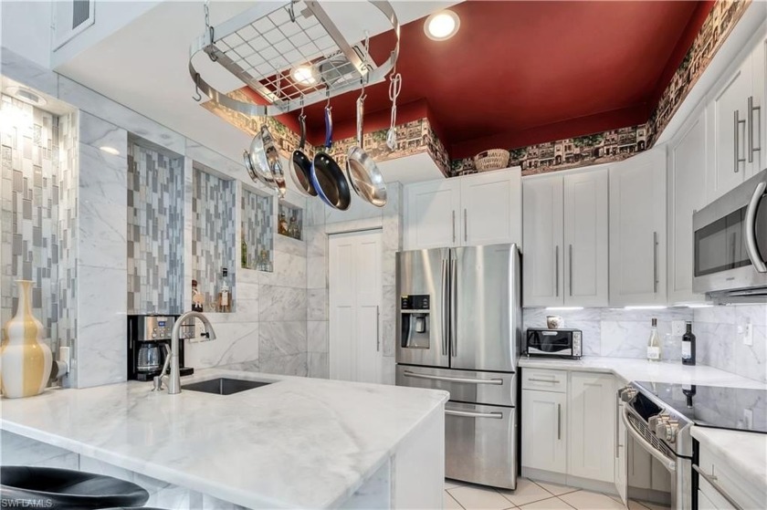 A stunning 3-bedroom + loft/den, 3-bath home with 2-car garage - Beach Home for sale in Naples, Florida on Beachhouse.com