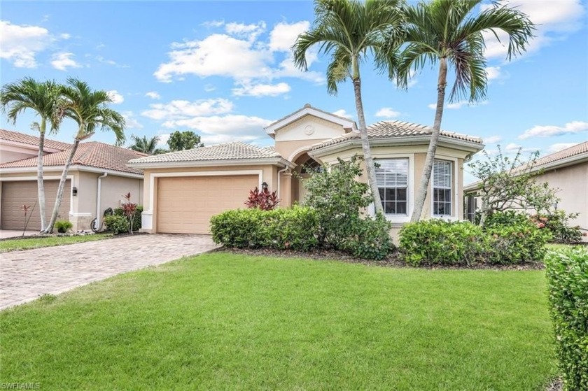 This delightful, light and bright 3 bedroom, 2 bath home with - Beach Home for sale in Naples, Florida on Beachhouse.com