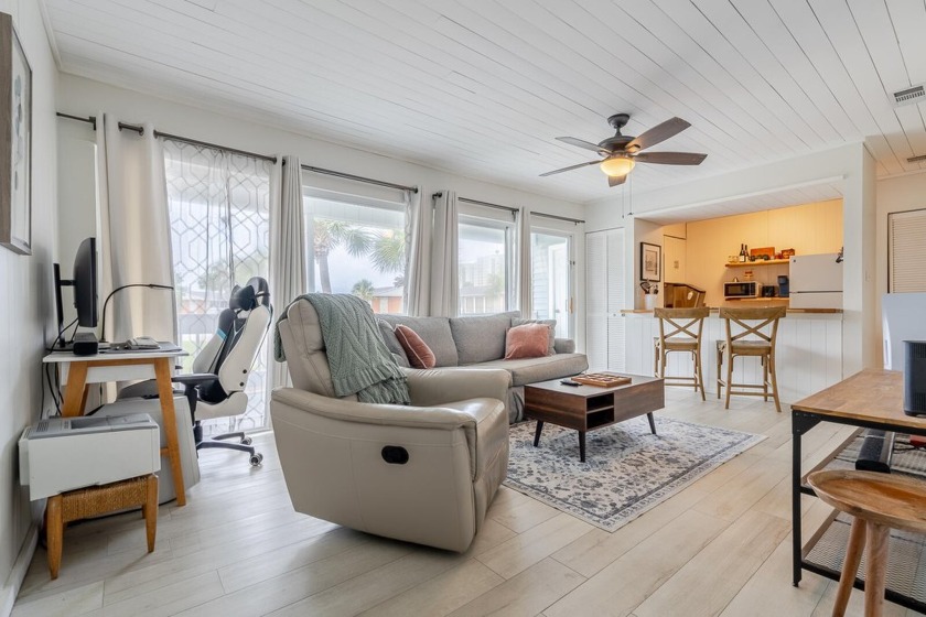Priced Dropped! Unbeatable Location! Remodeled 1 BR 1 BA condo - Beach Condo for sale in Destin, Florida on Beachhouse.com