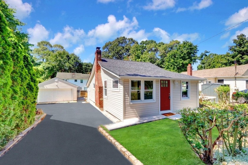 Welcome to 24 Cove this brand new renovated 2bedroom,1 full bath - Beach Home for sale in Sound Beach, New York on Beachhouse.com