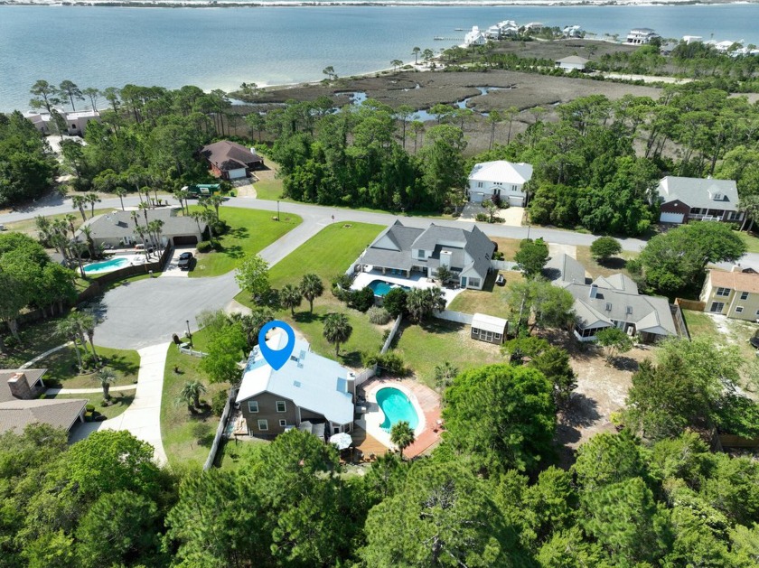 Welcome to Paradise Living! Great family home in sought after - Beach Home for sale in Mary Esther, Florida on Beachhouse.com
