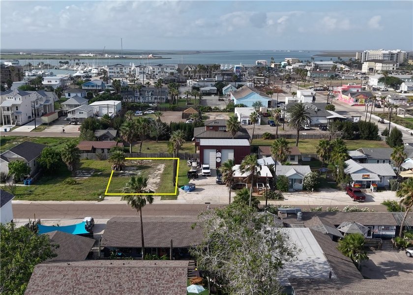 OLD TOWN COMMERCIAL LOT! Located in the heart of downtown Port - Beach Lot for sale in Port Aransas, Texas on Beachhouse.com