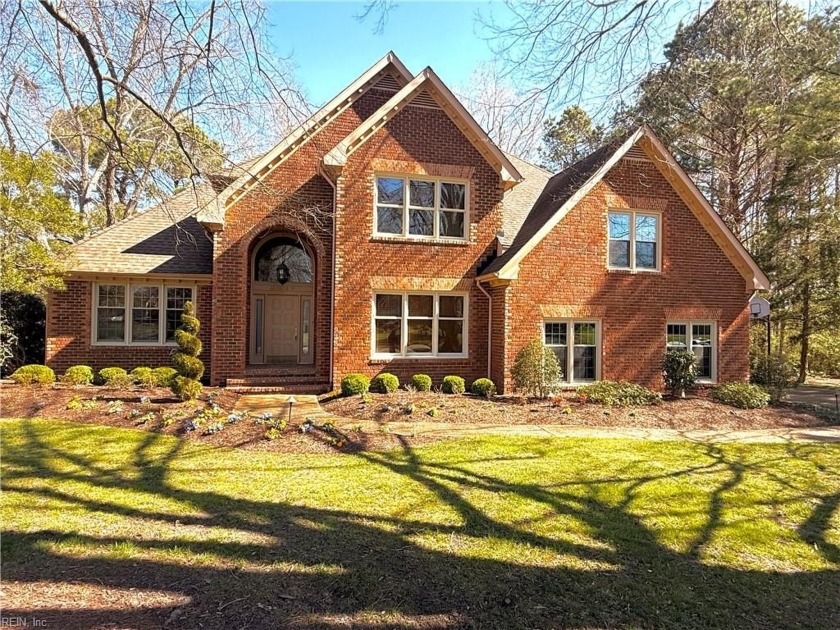 Discover this stunning 3-bedroom, 2.5-bathroom home boasting 3 - Beach Home for sale in Virginia Beach, Virginia on Beachhouse.com