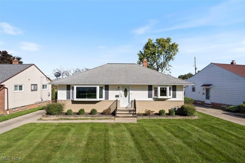 Charming 3-bedroom, 2-bath ranch with an open floor plan that - Beach Home for sale in Willoughby, Ohio on Beachhouse.com