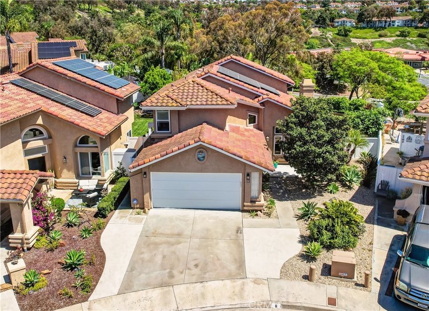 Prepare to fall in love with this spacious home, superbly - Beach Home for sale in San Clemente, California on Beachhouse.com