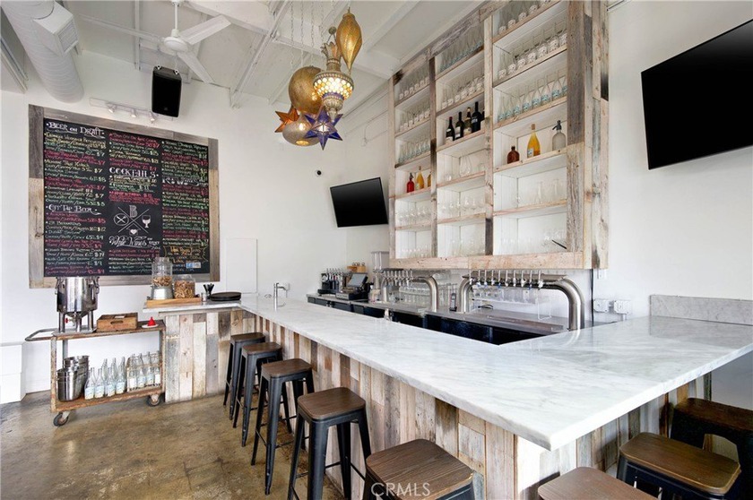 Prime Turnkey Restaurant Opportunity in Hermosa Beach. An - Beach Commercial for sale in Hermosa Beach, California on Beachhouse.com