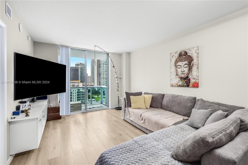 Spacious one bedroom plus a den with great views in Edgewater - Beach Condo for sale in Miami, Florida on Beachhouse.com