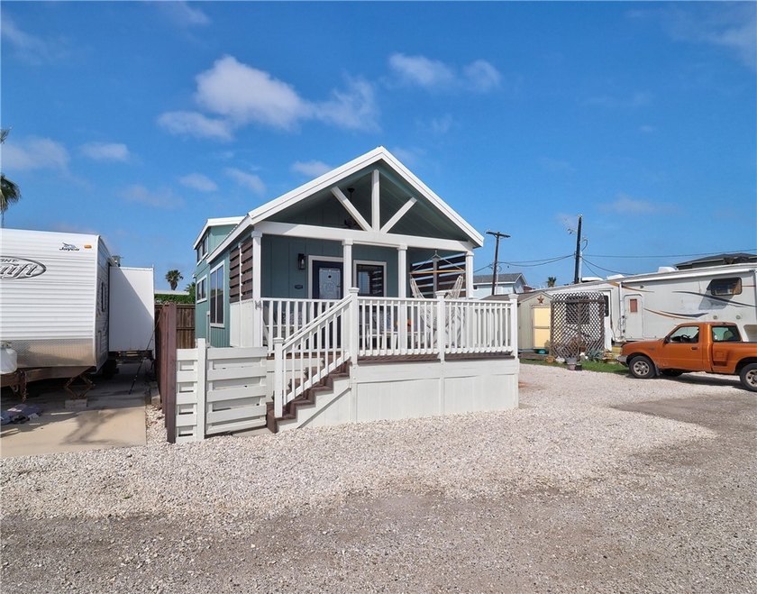 Discover the charm and simplicity of coastal living in this - Beach Condo for sale in Port Aransas, Texas on Beachhouse.com