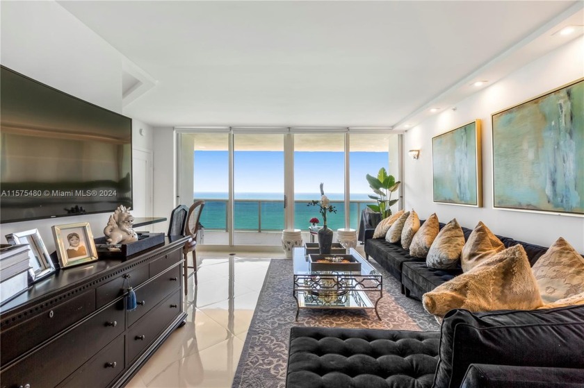 Welcome to your beachfront oasis! This stunning unit boasts 2 - Beach Condo for sale in Miami Beach, Florida on Beachhouse.com