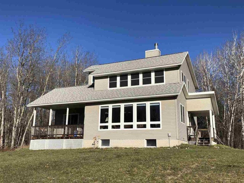 Custom built home located just outside of Alanson near Pickerel - Beach Home for sale in Alanson, Michigan on Beachhouse.com