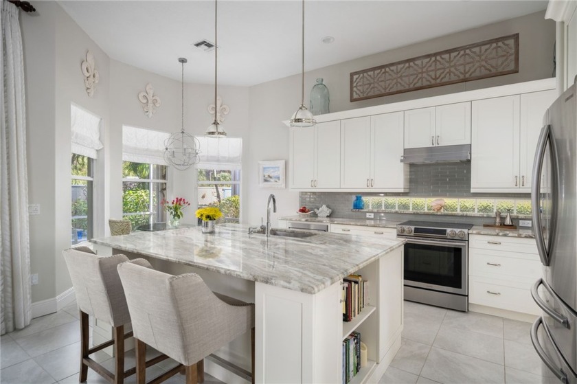 Wow factor! This 3 bedroom/2.5 bathroom home is full of natural - Beach Home for sale in Vero Beach, Florida on Beachhouse.com