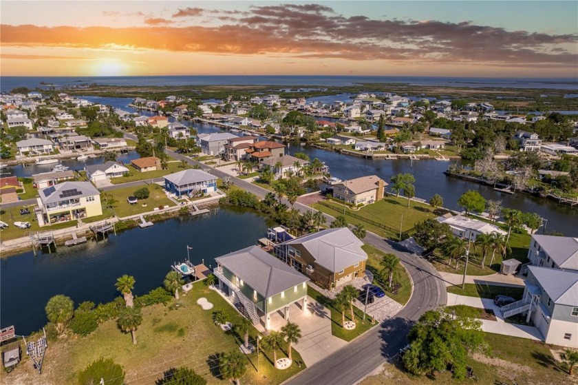 CAREFREE WATERFRONT LIVING.. Barely Used Vacation Family Home in - Beach Home for sale in Hernando Beach, Florida on Beachhouse.com