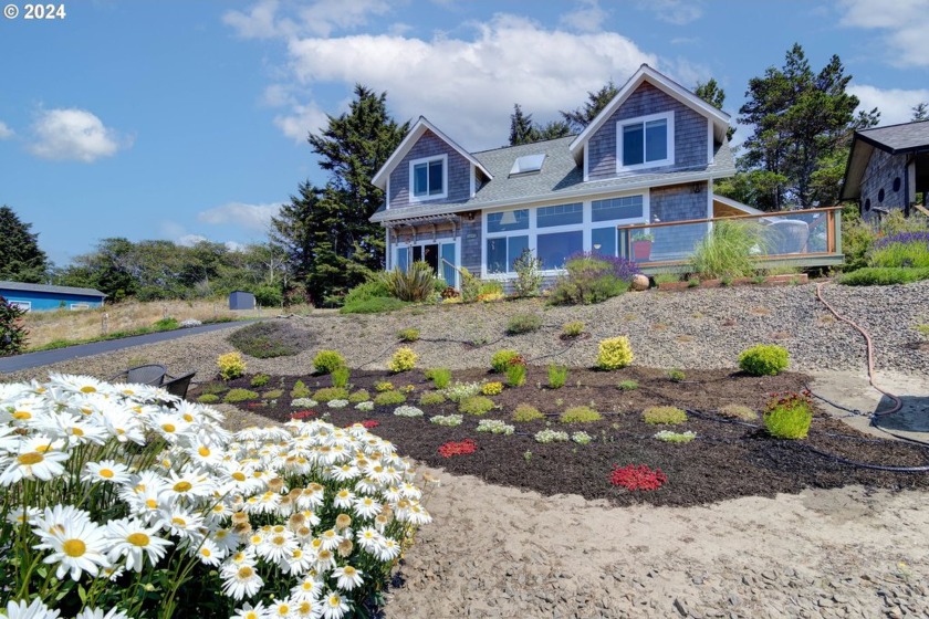 Luxury home with commanding views of the Pacific Ocean! It is - Beach Home for sale in Ocean Park, Washington on Beachhouse.com