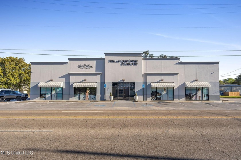 Introducing a versatile gem in the Gulfport Business - Beach Commercial for sale in Gulfport, Mississippi on Beachhouse.com