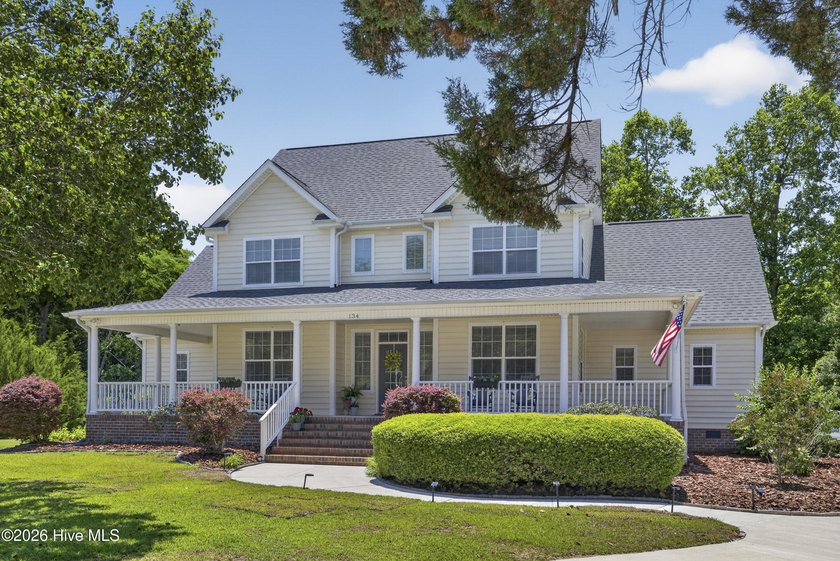 A wonderful community PLUS easy access to the Intracoastal and - Beach Home for sale in Hampstead, North Carolina on Beachhouse.com