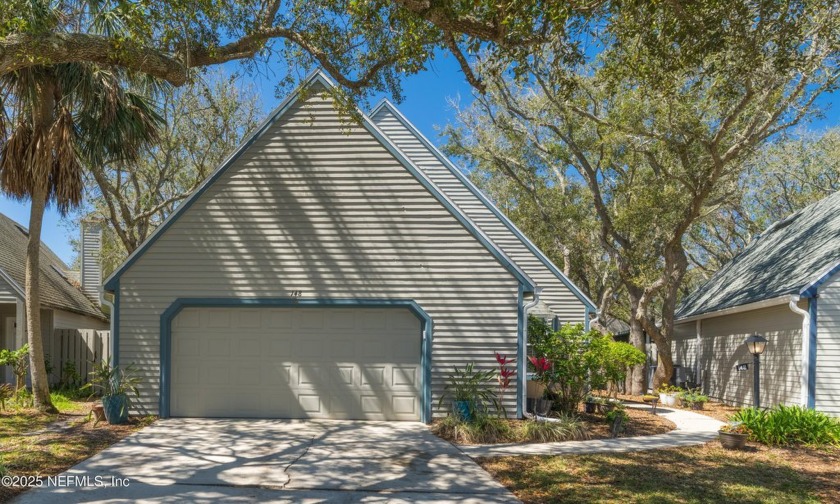 Sanctuary awaits in this 4 bd/2ba home. 4th bedroom currently - Beach Home for sale in St Augustine, Florida on Beachhouse.com