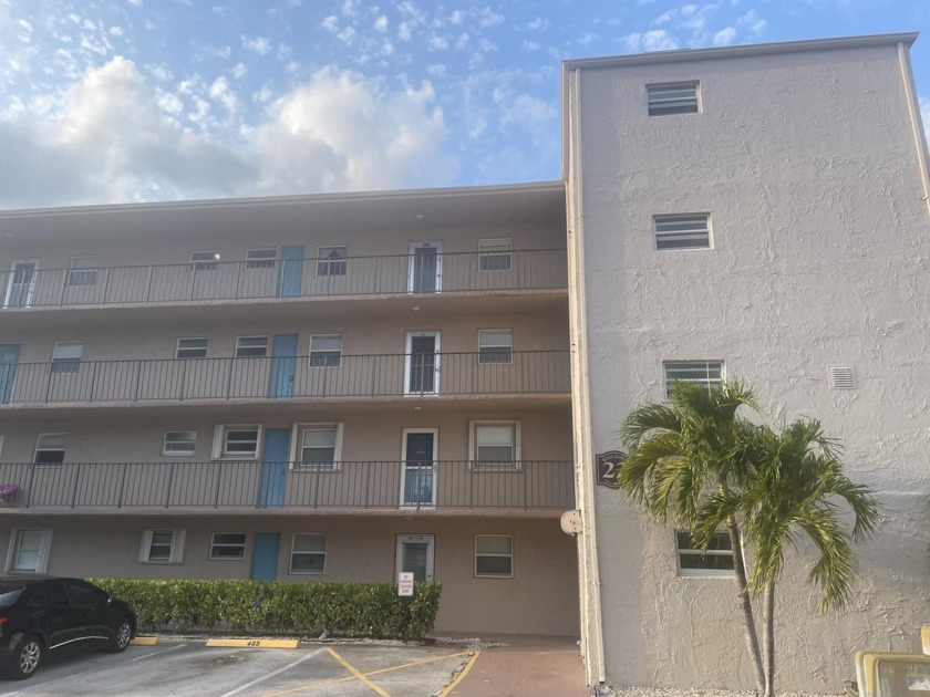 THIS IS IT! Courageously remodeled with all the best for owner - Beach Condo for sale in Palm Springs, Florida on Beachhouse.com