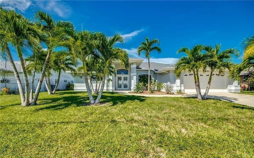 Beautiful home in a lovely neighborhood comes with a complete - Beach Home for sale in Cape Coral, Florida on Beachhouse.com