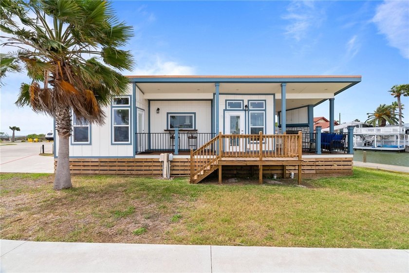 BOAT SLIP #7 INCLUDED IN PURCHASE! Your base camp for your - Beach Home for sale in Corpus Christi, Texas on Beachhouse.com