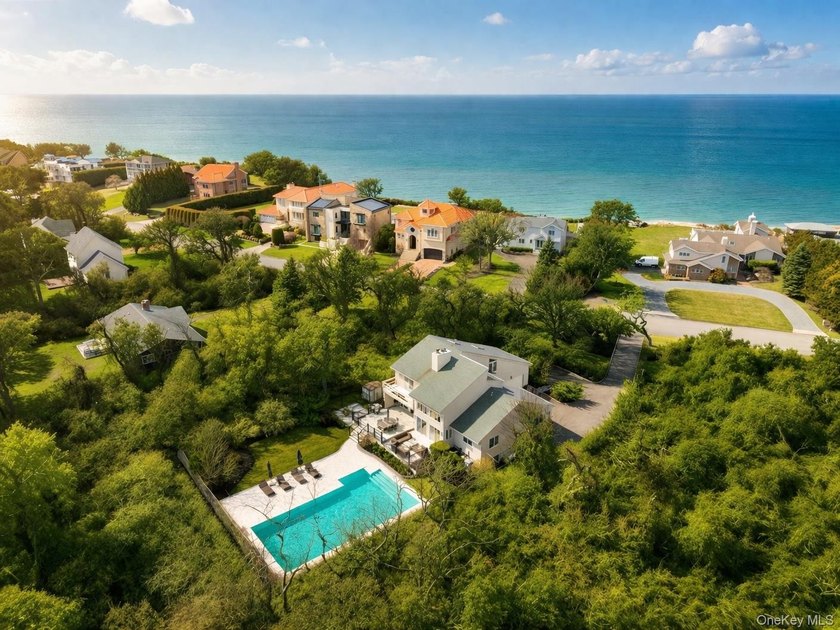 Coastal Living, Without the Crowds Set along one of East - Beach Home for sale in East Marion, New York on Beachhouse.com