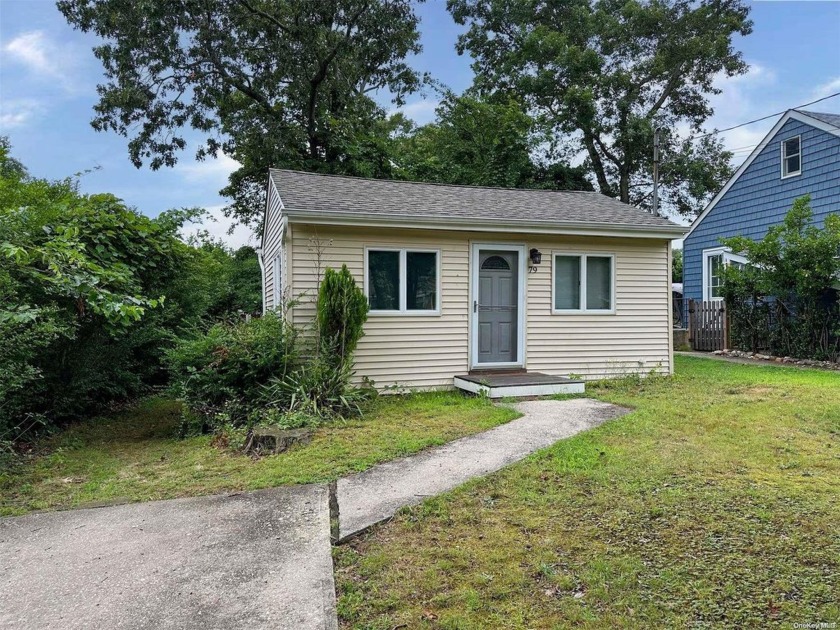 Make This Cozy Home Yours! Living Room, Eat-In Kitchen, Full - Beach Lot for sale in Sound Beach, New York on Beachhouse.com