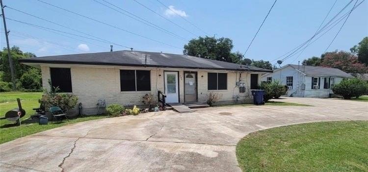 Projected ~$3,300 month in gross rents at - Beach Home for sale in Texas City, Texas on Beachhouse.com