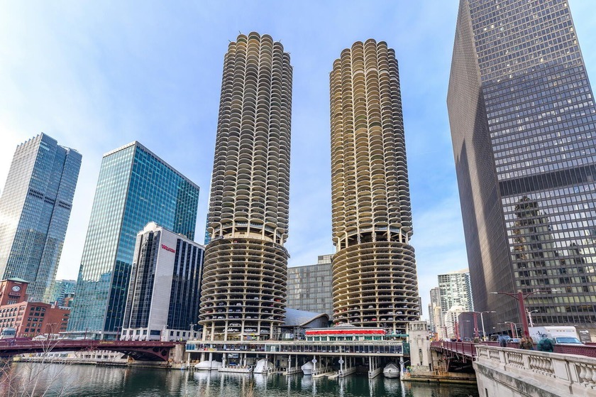 Sunny, northeast facing one bedroom one bathroom at Marina - Beach Condo for sale in Chicago, Illinois on Beachhouse.com