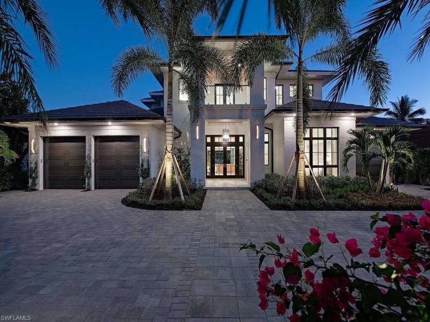 Just completed, this new home in Olde Naples with southern - Beach Home for sale in Naples, Florida on Beachhouse.com