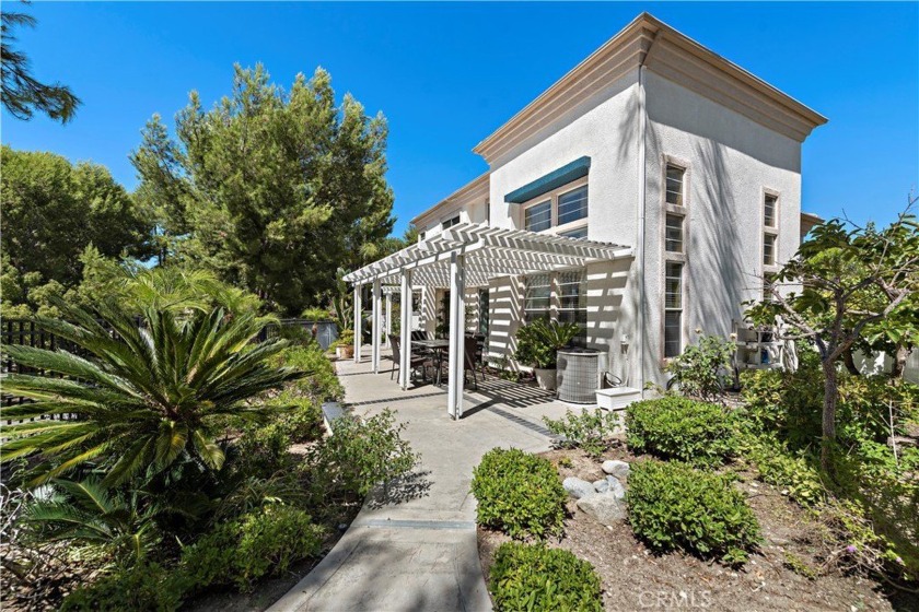 Welcome to 27719 Killarney, a stunning residence nestled atop a - Beach Home for sale in Mission Viejo, California on Beachhouse.com