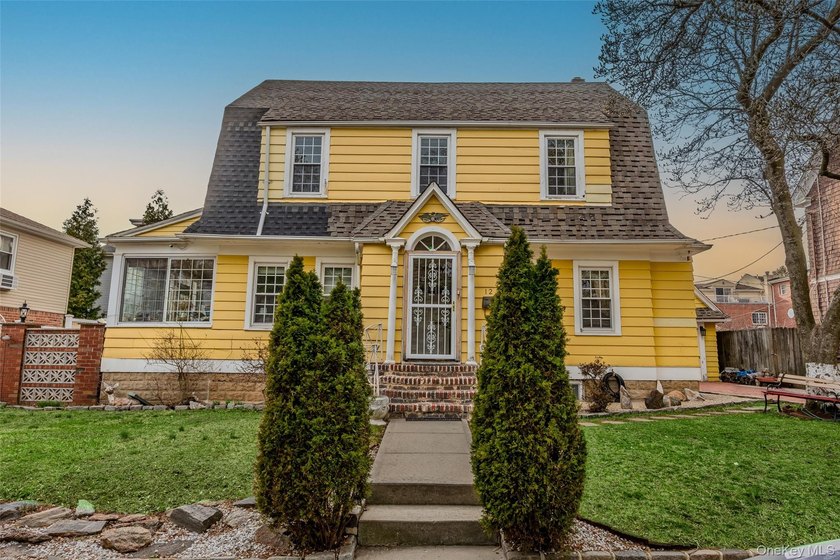 Welcome to 12-40 Beech Court, a classic Dutch Colonial with the - Beach Home for sale in College Point, New York on Beachhouse.com