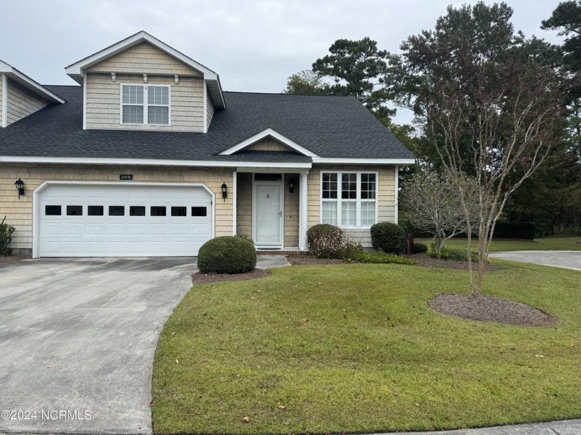 Beautiful big corner townhouse on the golf course!  This one - Beach Townhome/Townhouse for sale in Morehead City, North Carolina on Beachhouse.com