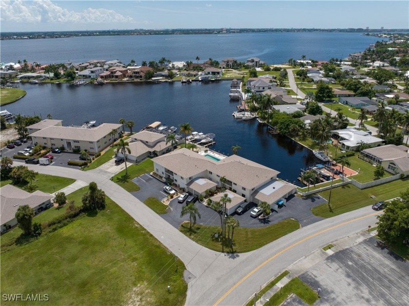 JUST REDUCED- LOCATION LOCATION LOCATION....Welcome to this - Beach Condo for sale in Cape Coral, Florida on Beachhouse.com