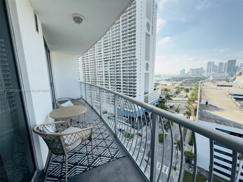 BEST DEAL AT OPERA TOWERS. BEAUTIFUL 1/1 UNIT IN THE BEST - Beach Condo for sale in Miami, Florida on Beachhouse.com