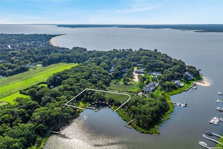 Imagine owning a slice of North Fork paradise.  This 1.19-acre - Beach Lot for sale in Aquebogue, New York on Beachhouse.com