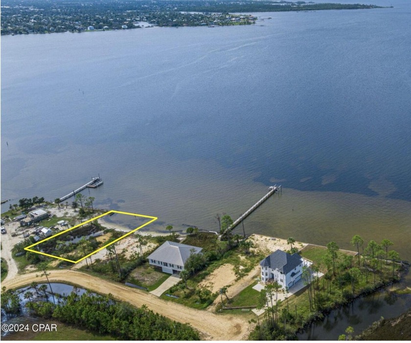 Incredible price on a bay front lot measuring approx 95' x 200' - Beach Lot for sale in Southport, Florida on Beachhouse.com