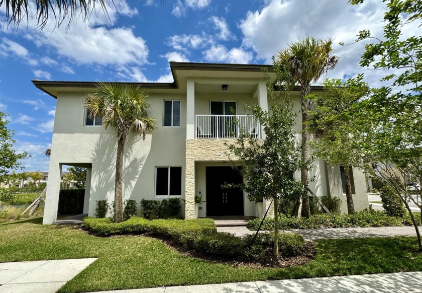 Welcome to your dream home located in the heart of a vibrant - Beach Townhome/Townhouse for sale in Wellington, Florida on Beachhouse.com
